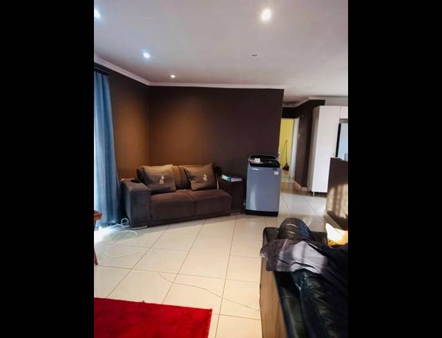 3 BEDROOM HOUSE FOR SALE IN DOORNKOP